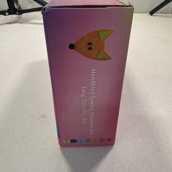 Smart Stitch Handheld 35 Piece Sewing Machine, Christmas,Birthday, Nib - Picture 4 of 9